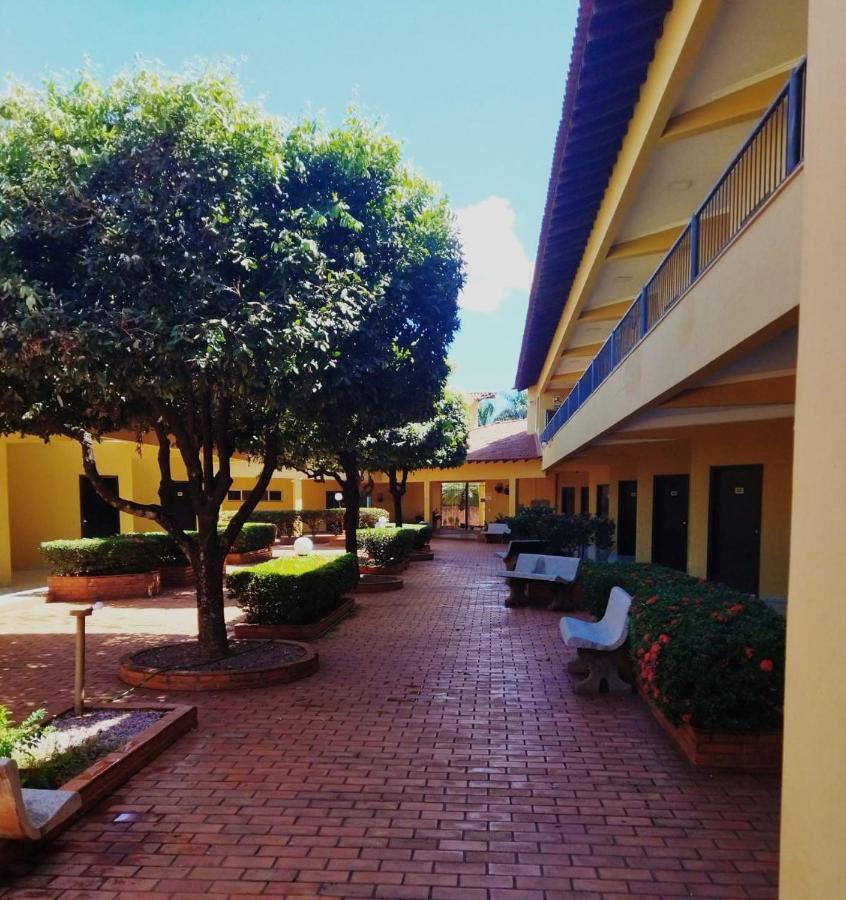 Hotel Marathi Park Rondonópolis Екстериор снимка